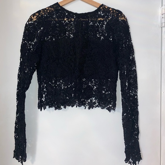 MENDOCINO ENDLESS ROSE - Lace Long Sleeved Crop-Top - Picture 1 of 3